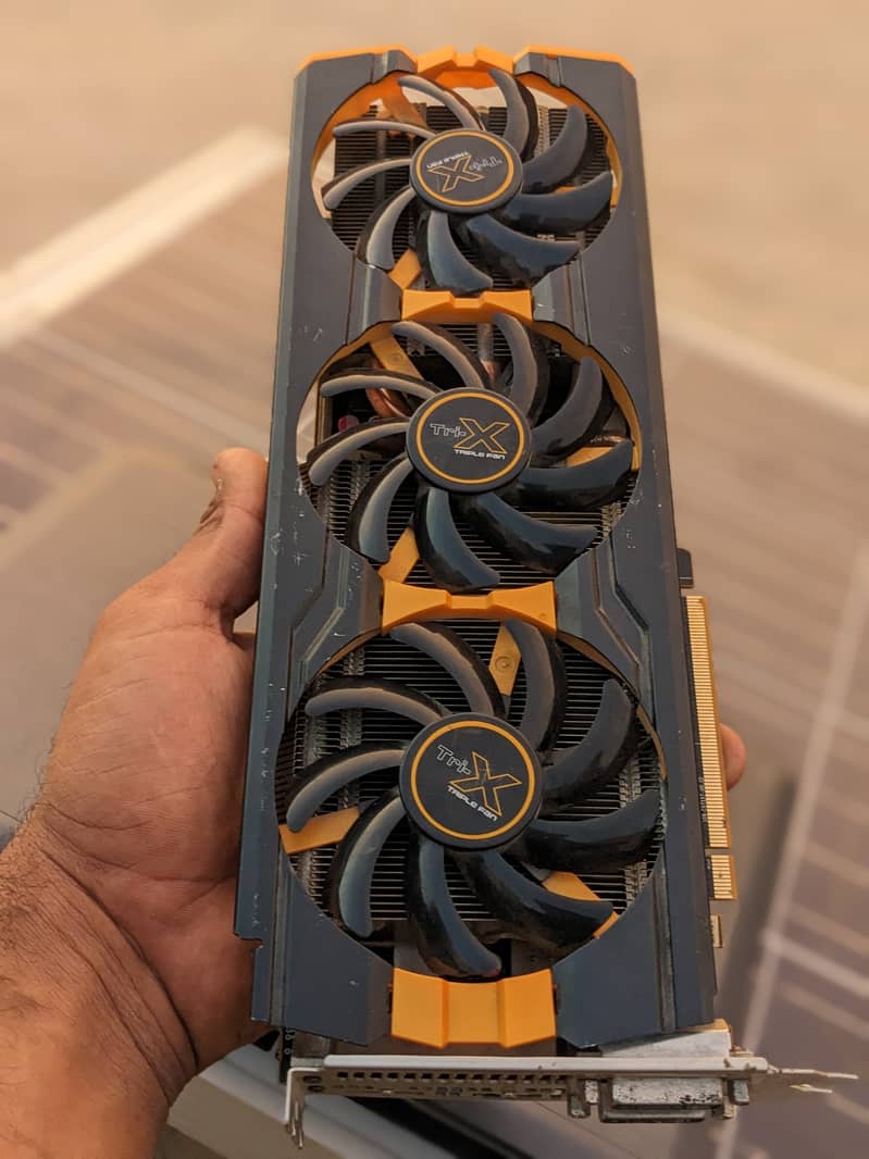 Sapphire Tri-X R9 290  [ foulty ] 3