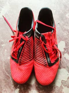 footbal shoes/ studs/ cleats for sale in very good condition 0