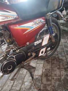 Honda 125 bahtreen condition neet and clean bike