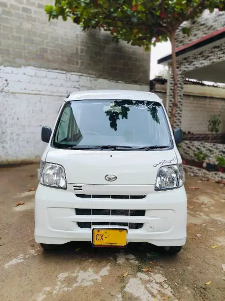 Daihatsu Hijet 2014 batter than clipper every acty