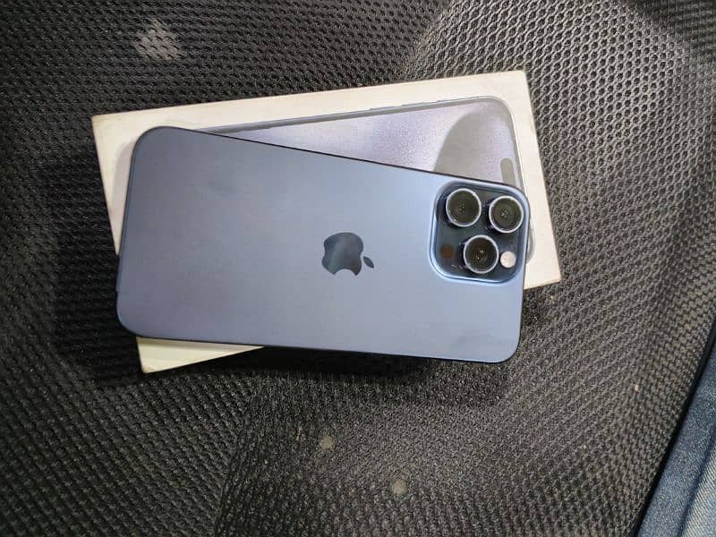 I phone 15 pro max non pta blue titanium 0