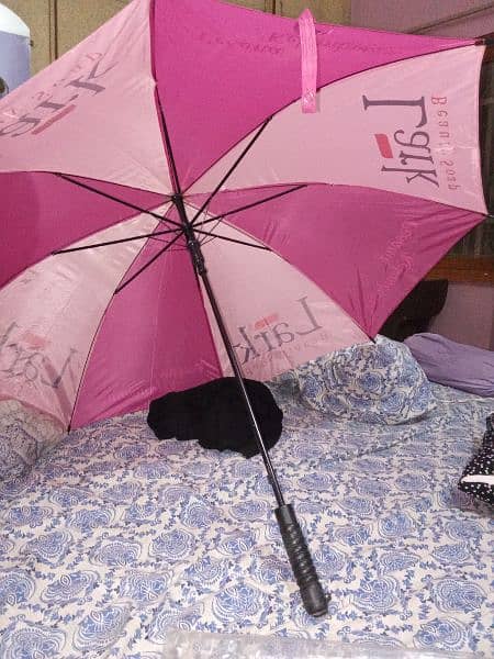 umbrella available in reasonable price 1