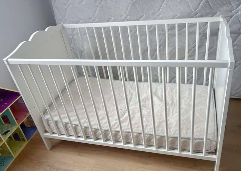 Baby bed with mattress 2