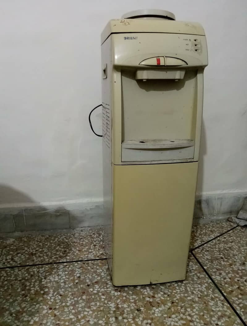 Orient Water Dispenser 0