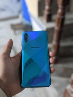 Samsung galaxy a30s.