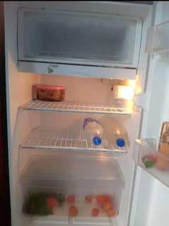 pel mini fridge look new condition