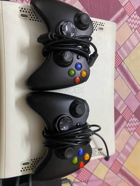 Xbox 360 jailbreak with two controller 1