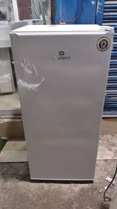 Dawlance fridge Room size (0306=4462/443) WOooW Condition