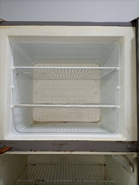 electrolux fridge (SER-9520) 1