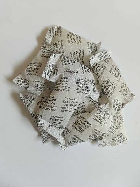 Silica Gel by dry silica 11