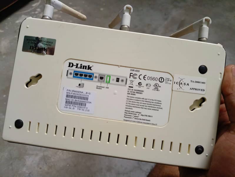 D-Link Wireless N Gigabit Router DIR-655 1