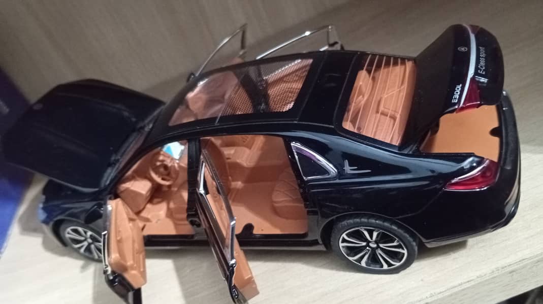 Mercedes decast model car 2