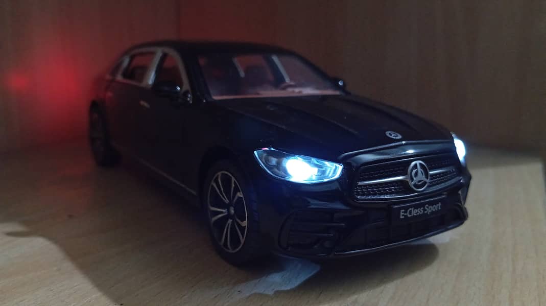 Mercedes decast model car 4