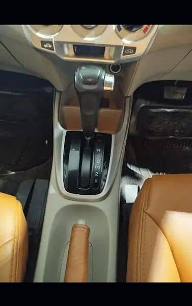 Honda City Aspire 2018 9