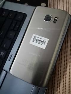 GalaxyS7 32Rom 4Ram Water Proof Excellent Condition NonPTA sim working