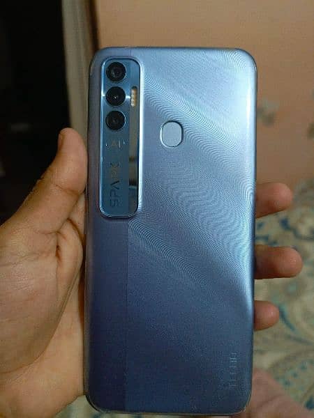 Tecno spark 7 pro 3