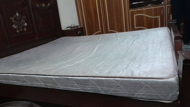 double bed mattress condition 9/10 1