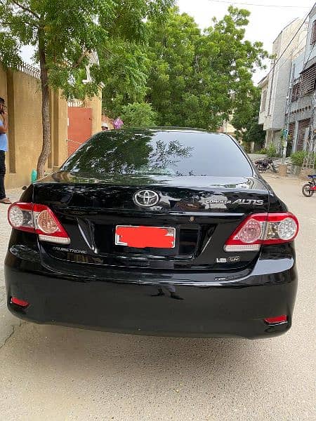 Toyota Corolla Altis 2013 3