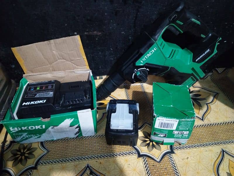 Hitachi SDS Brushless Hammer Drill Machine 2