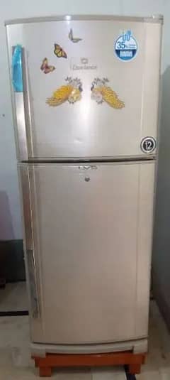 Dowlance fridge for sell