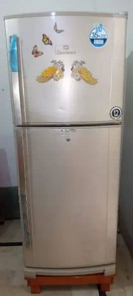 Dowlance fridge for sell 0