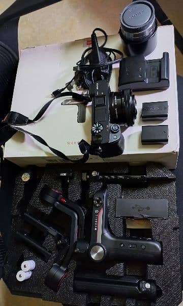 Sony a6400 Camera  Complete set with Gimbal zhiyun weebills 4