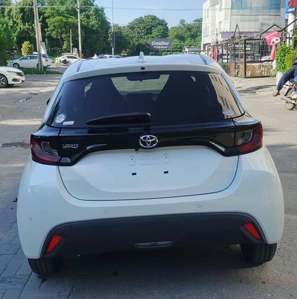 Toyota Yaris 2021 1