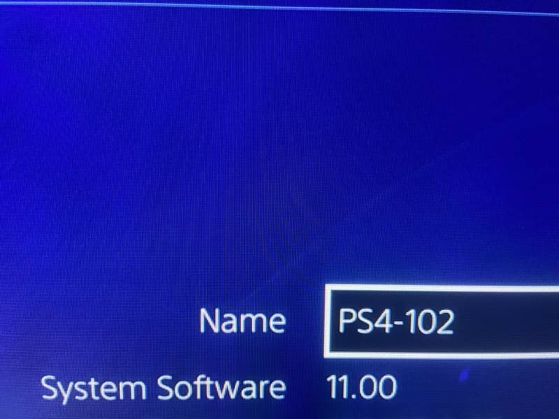 PS4 fat 500GB jailbreak 11.00 with 8+ games and 2 controller's 5