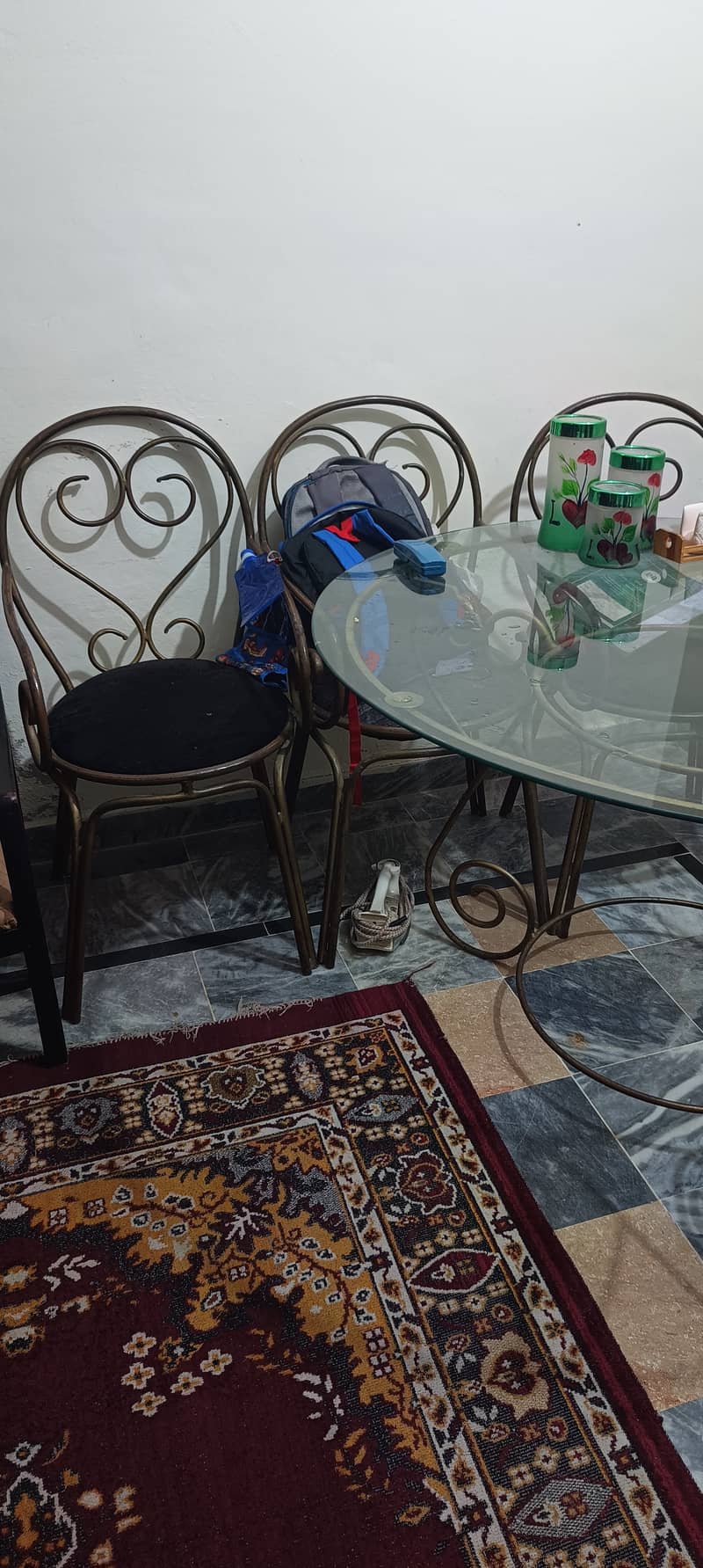 dining table with 4 chairs 1