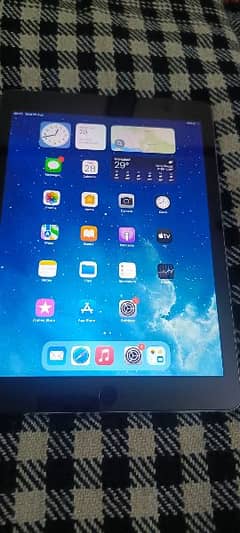 ipad air 2 64 GB good condition all ok