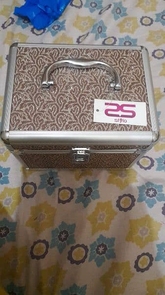 Brand New Stylo original Ladies Makeup Box/Bag available low price 1