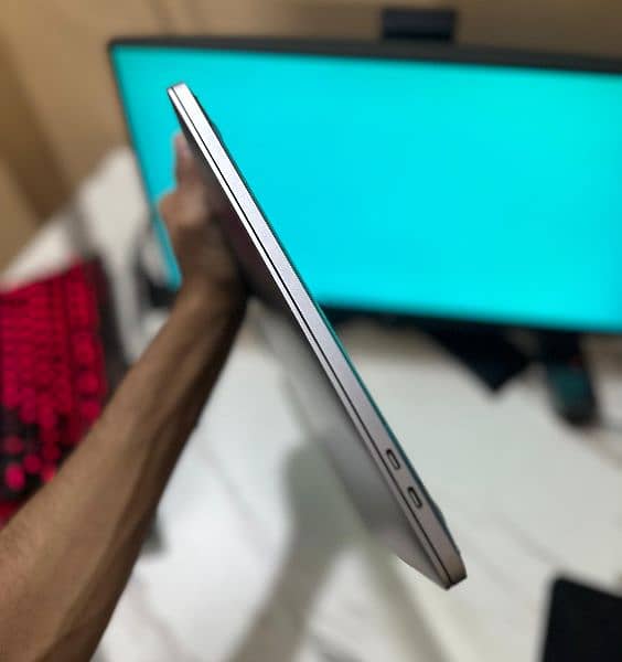 MacBook Pro 2019 - 16 Inch - 16/512 6