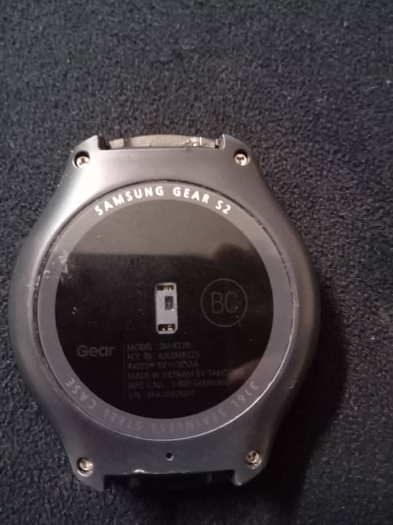 Samsung galaxy gear S2 5