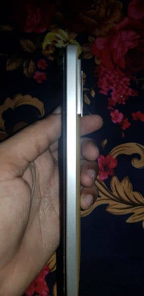 oppo F21 pro  8+8/128 memory 9