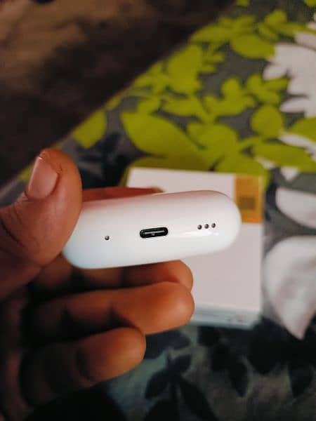 airpods pro 2nd generation (ANC) 6