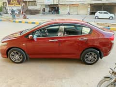 Honda City IVTEC 2010 exchange with prius