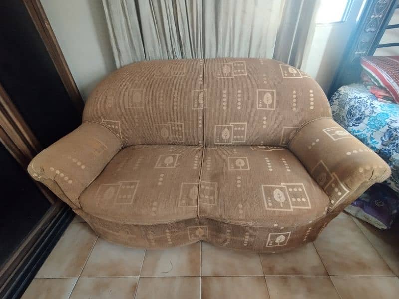 7 Seater sofa in excellent condition 1