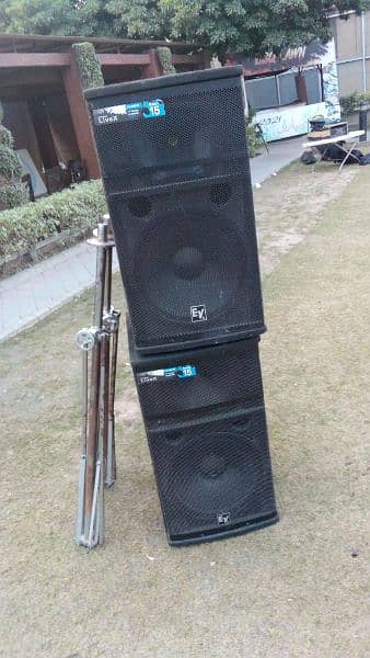 dj sound system and boxes/truss/wedding entry/follow light for rent 9