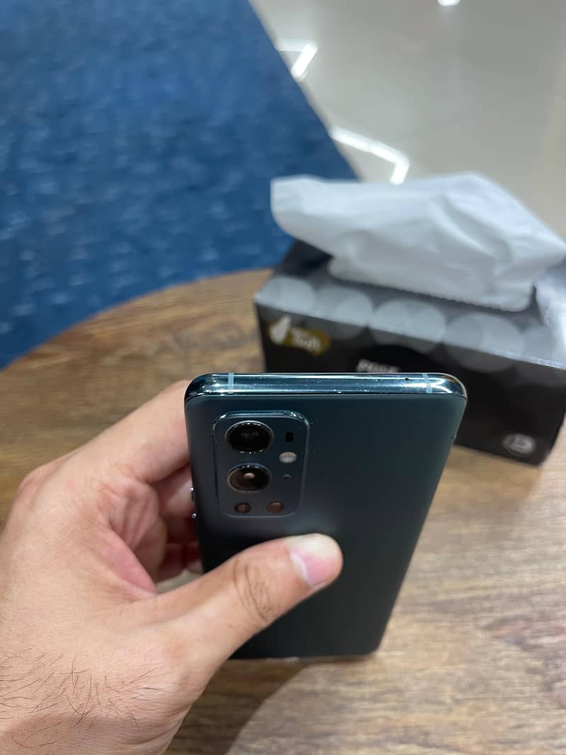 OnePlus 9 Pro 10/10 12/256 Dual Sim With Box 4