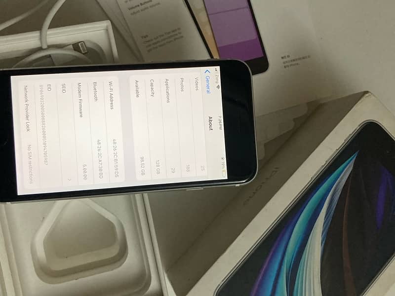 iphone SE 128gb FU 9