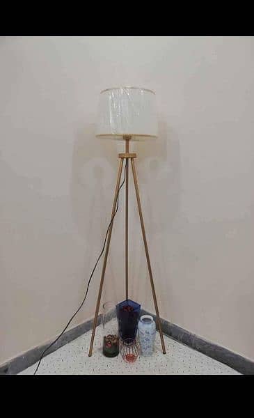 Tripod Metal Standing Night Floor Lamp 1