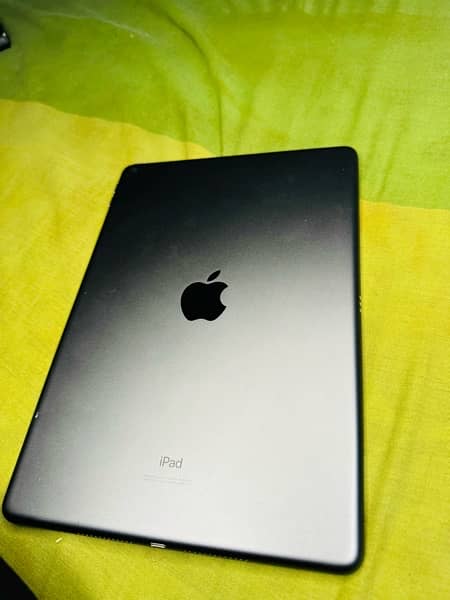 ipad 8th gen 32GB 2