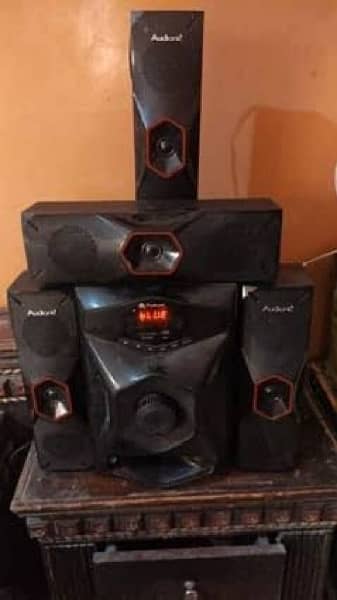 Pace 8 Home Theater System 1