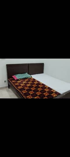 single bed / bed / bed with mattress / wooden bed for sale