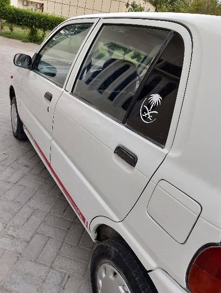 Daihatsu Cuore 2000 3