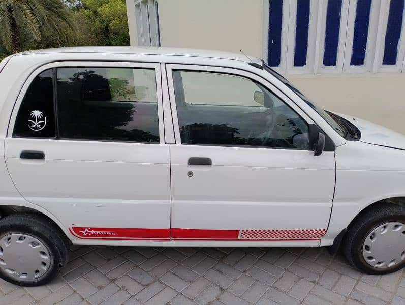 Daihatsu Cuore 2000 9