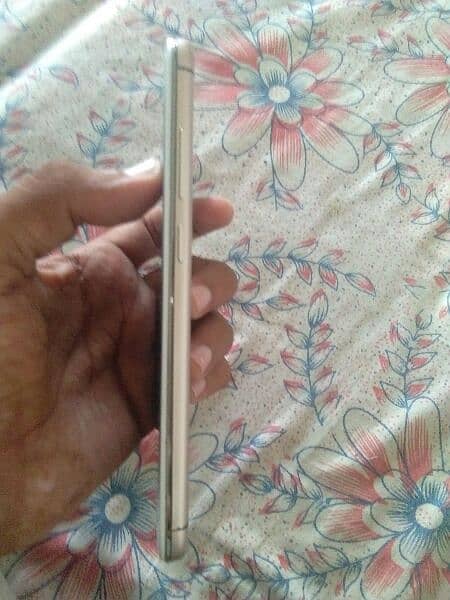 vivo y67 6gb 128gb  set with charger 3