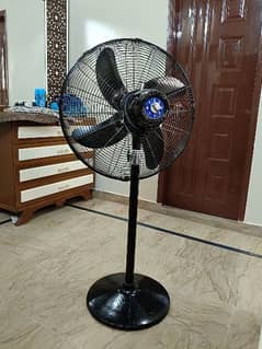 Ornate Pedestal Fan Like New