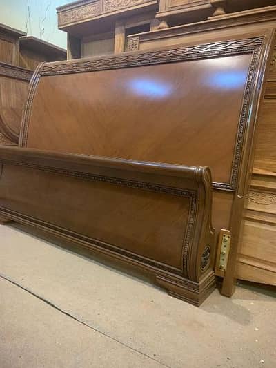 Double bed / bed set / wooden bed / bed / Furniture / king size bed