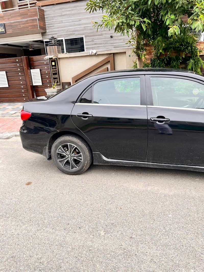 Toyota Corolla GLI 2013 1.3 gli vvti 11